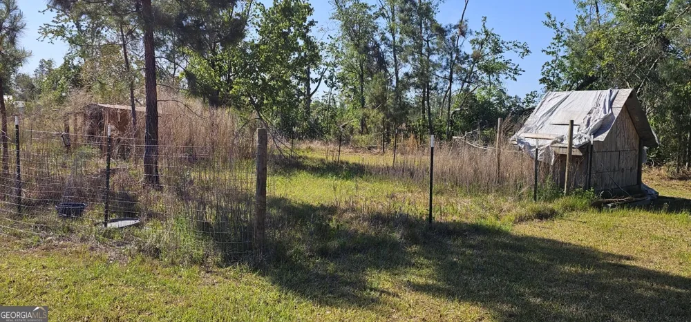 13637 HWY 23 Glennville, GA 30427