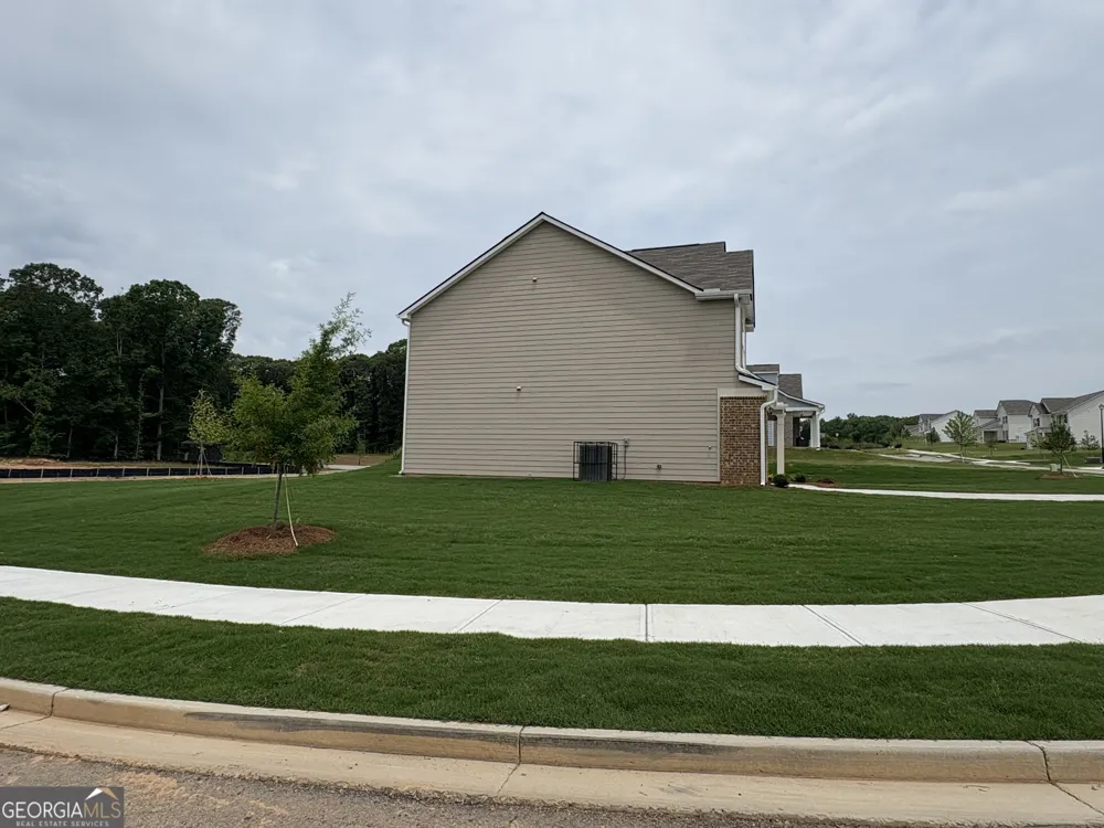 5975 Spring Way Stonecrest, GA 30038