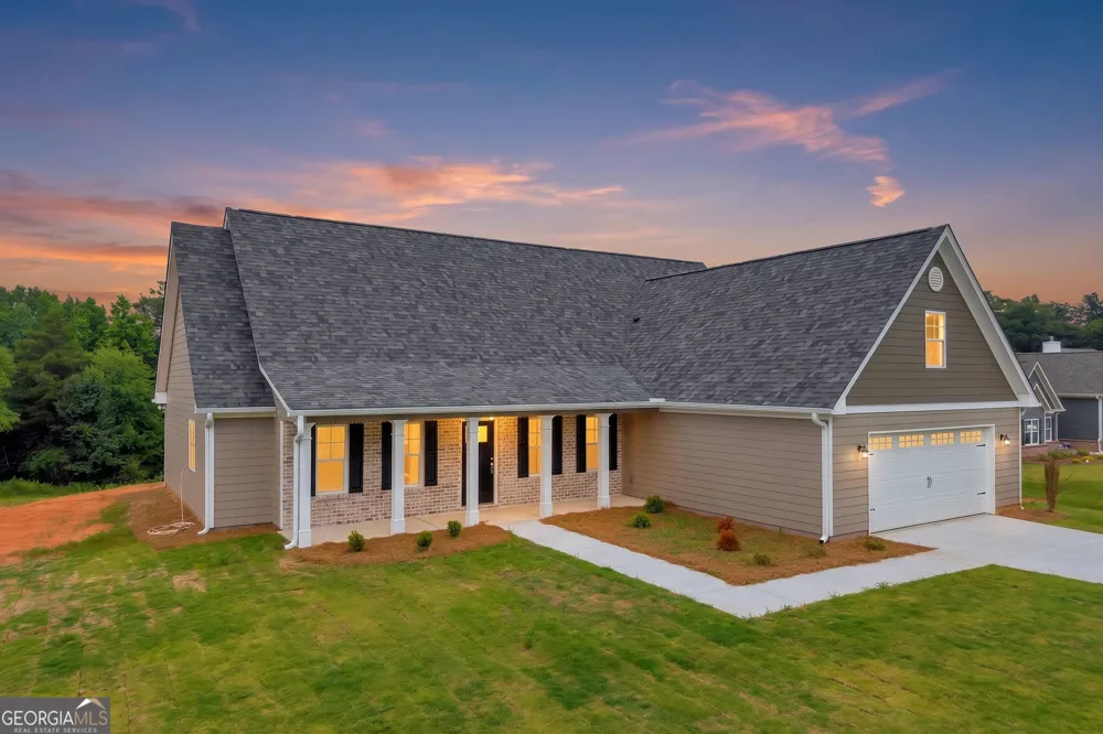 110 Sewell RD Lavonia, GA 30553