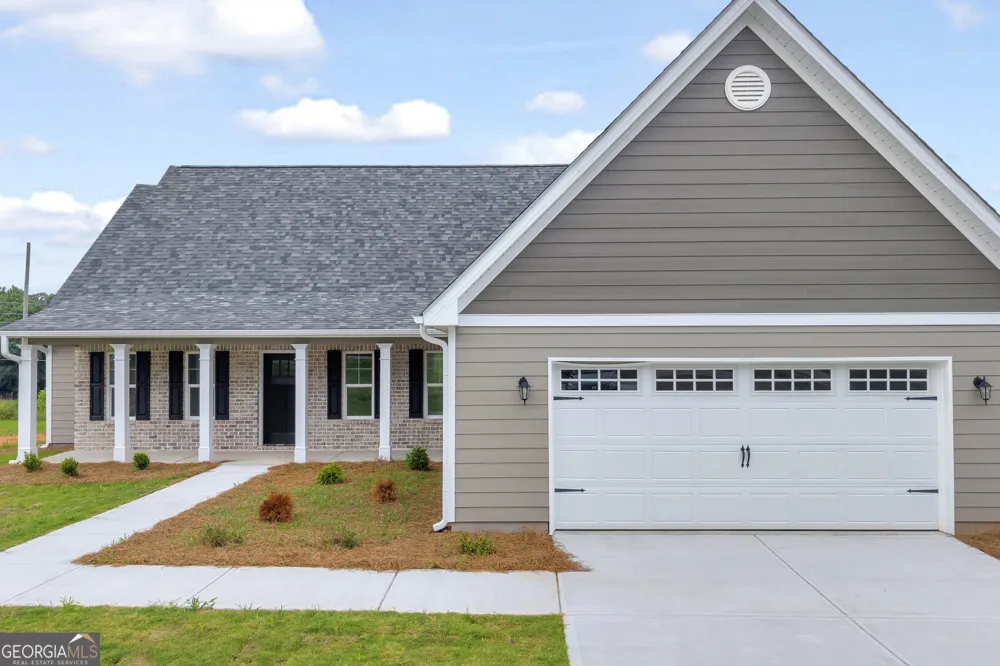 110 Sewell RD Lavonia, GA 30553