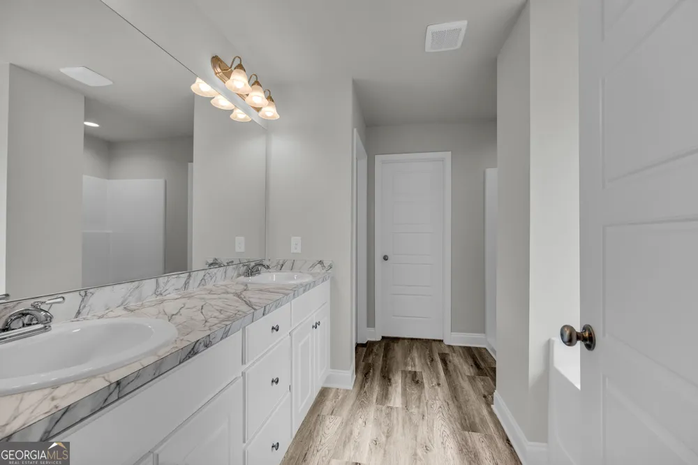 110 Sewell RD Lavonia, GA 30553