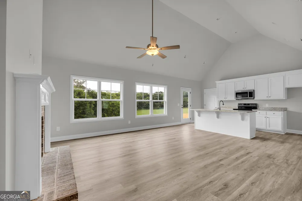 110 Sewell RD Lavonia, GA 30553