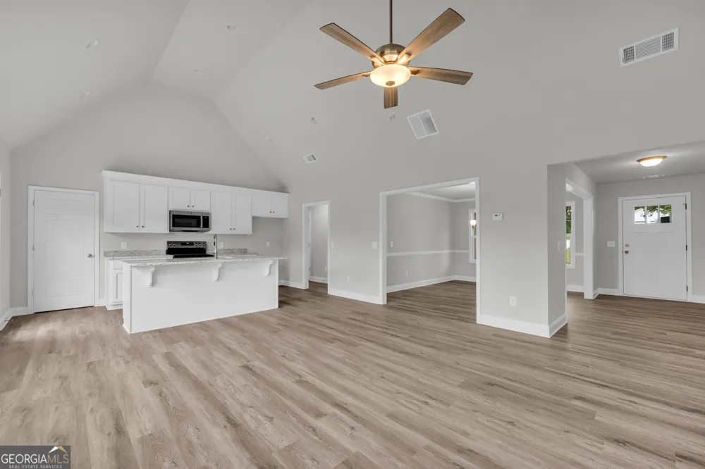 110 Sewell RD Lavonia, GA 30553