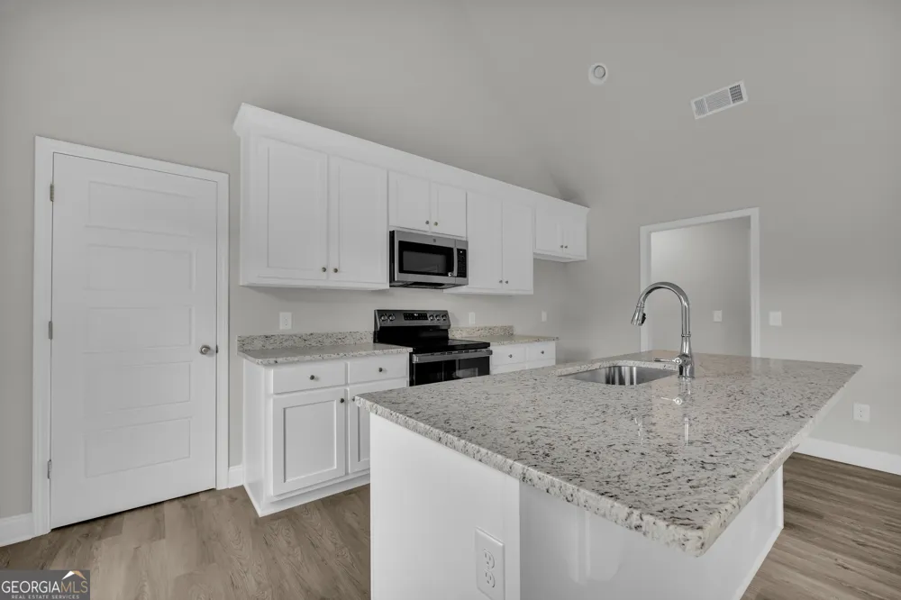 110 Sewell RD Lavonia, GA 30553