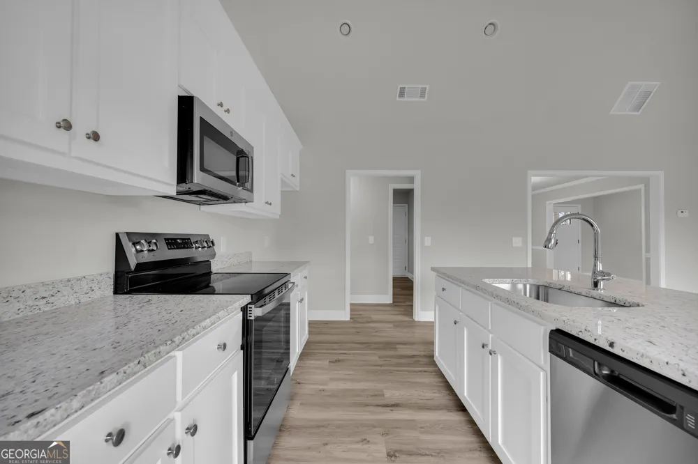 110 Sewell RD Lavonia, GA 30553