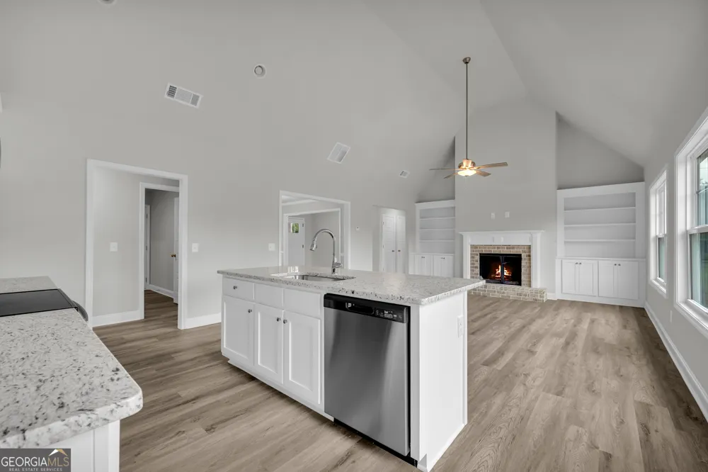 110 Sewell RD Lavonia, GA 30553