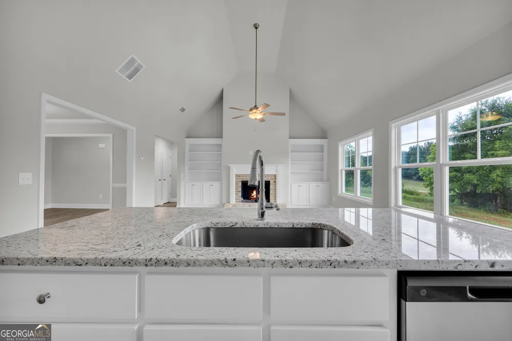 110 Sewell RD Lavonia, GA 30553