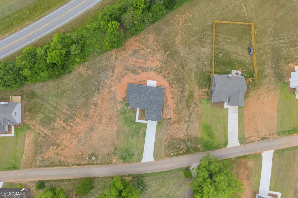 110 Sewell RD Lavonia, GA 30553