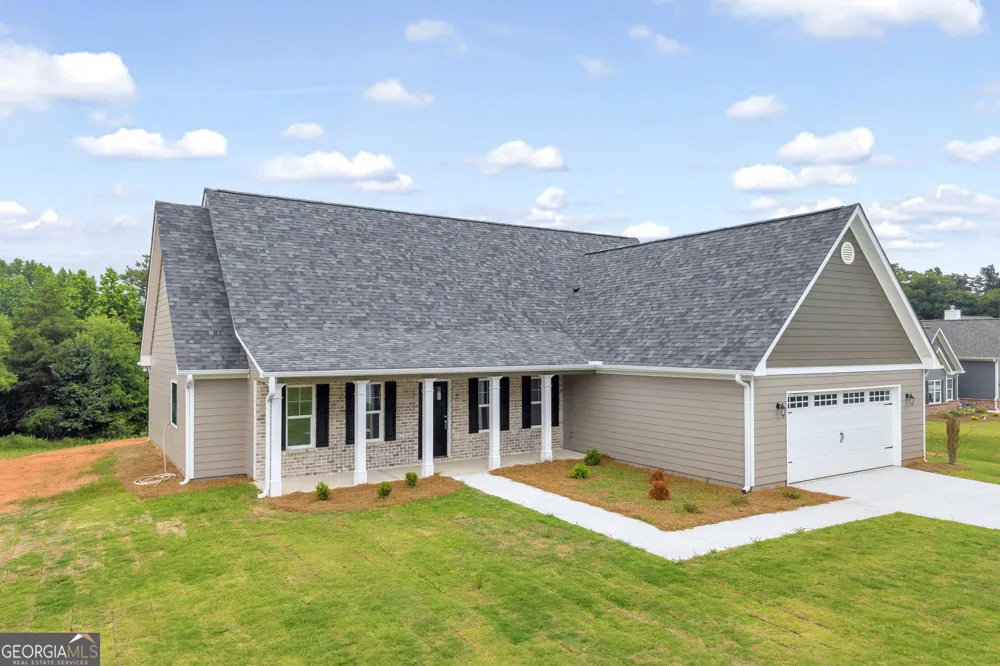 110 Sewell RD Lavonia, GA 30553