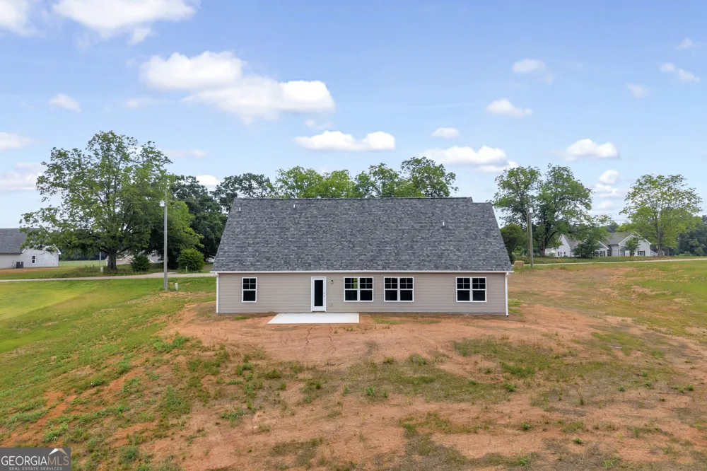110 Sewell RD Lavonia, GA 30553