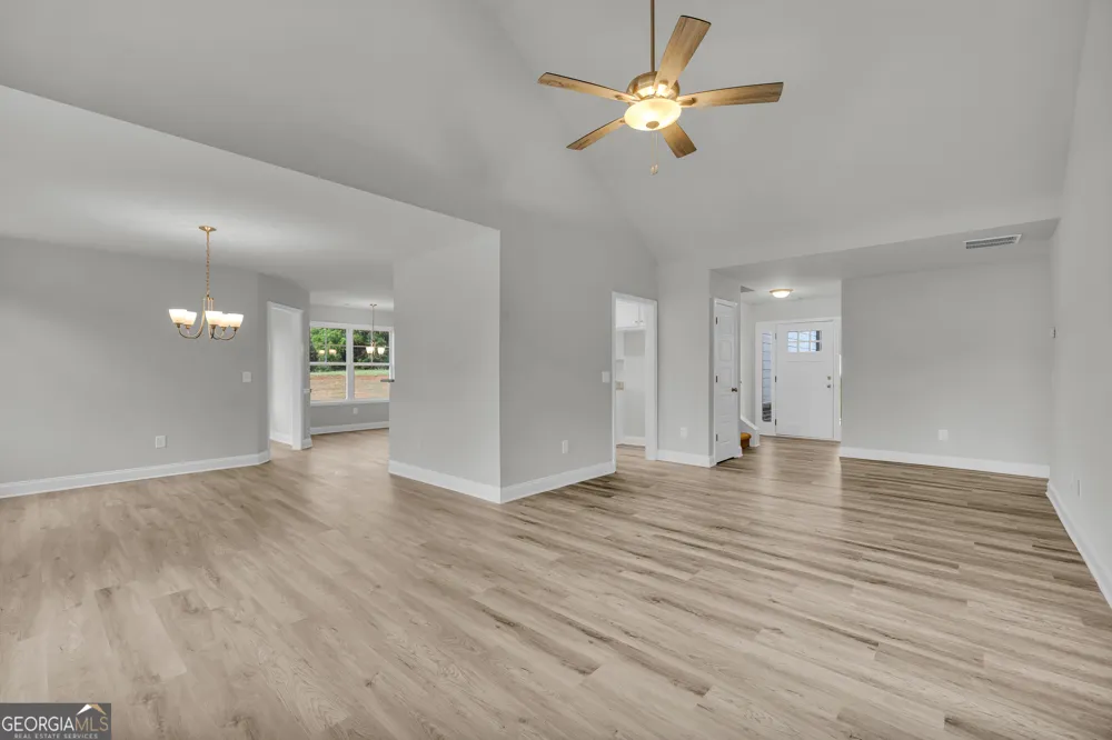 167 Sewell RD Lavonia, GA 30553