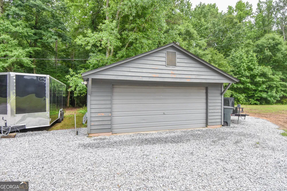 2075 Highway 36 E Milner, GA 30257