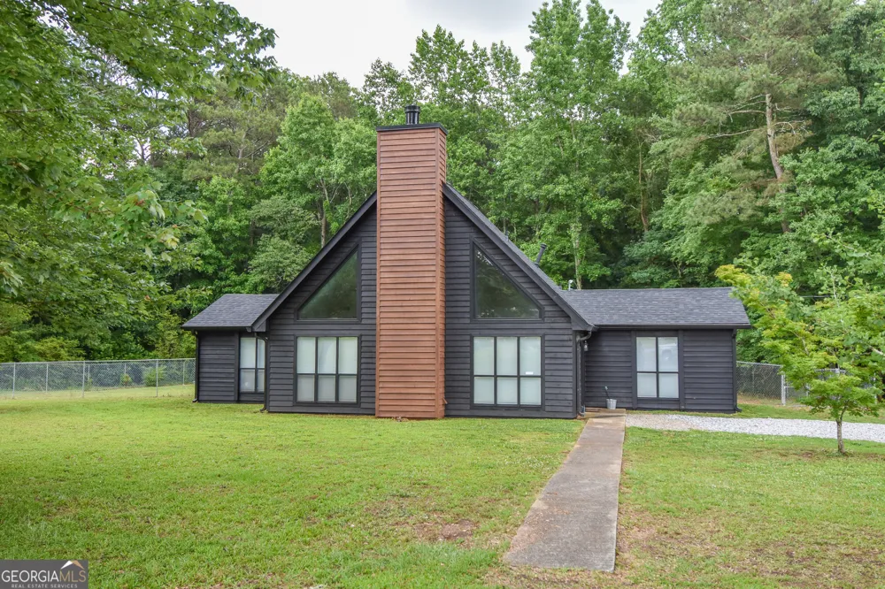 2075 Highway 36 E Milner, GA 30257