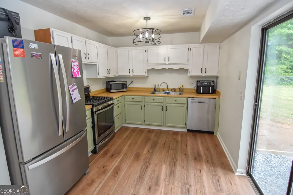 2075 Highway 36 E Milner, GA 30257