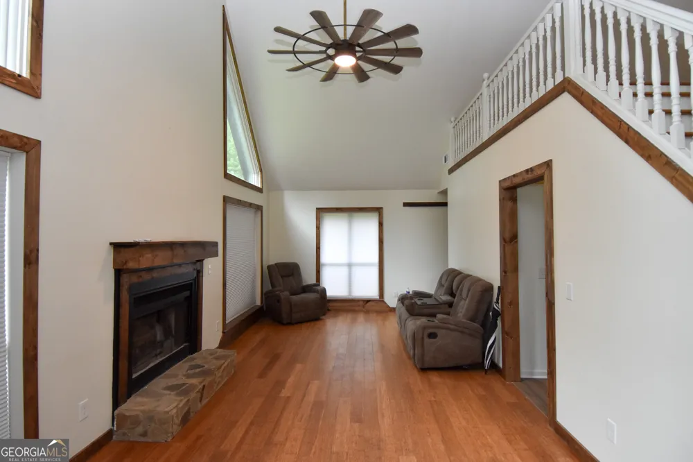 2075 Highway 36 E Milner, GA 30257