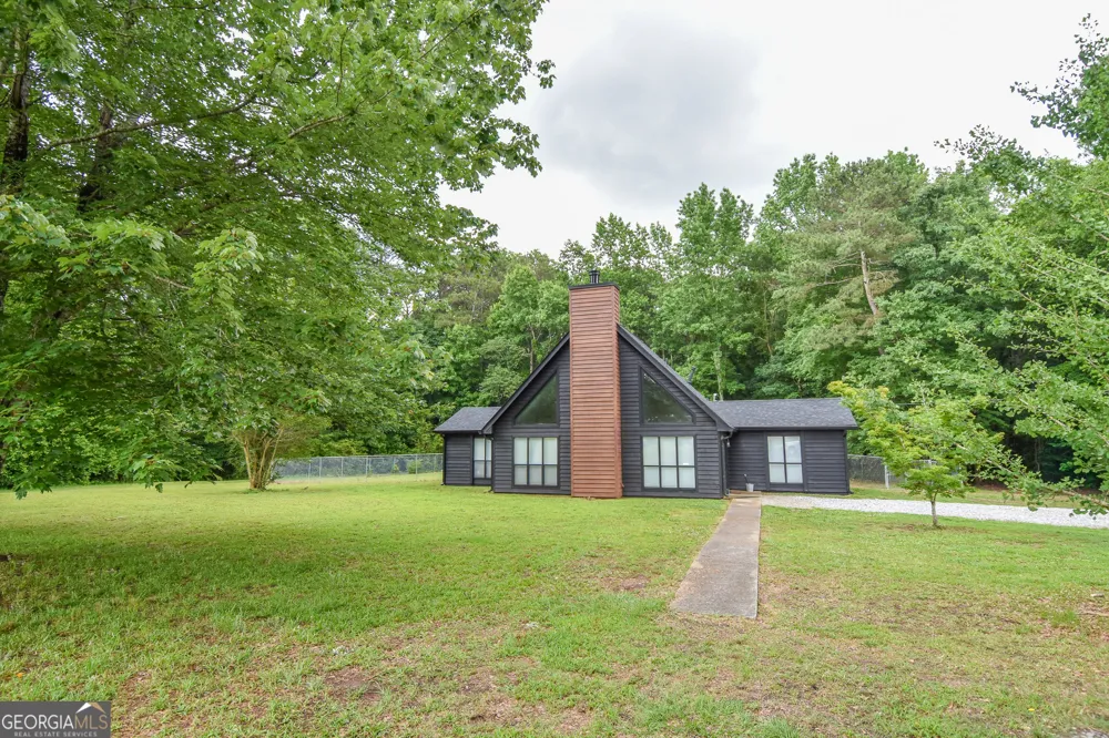 2075 Highway 36 E Milner, GA 30257