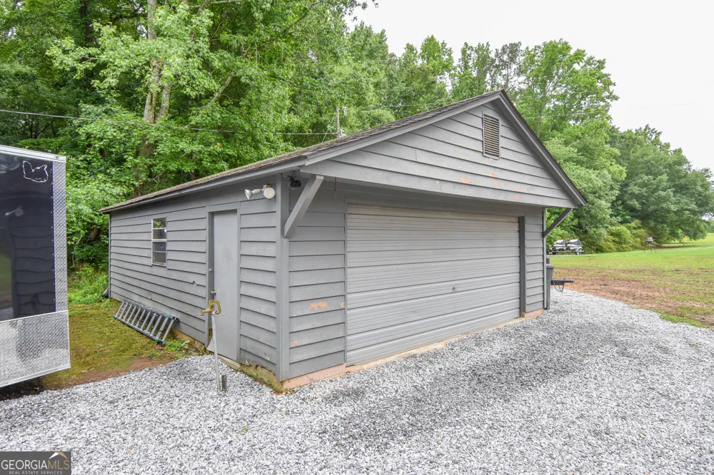 2075 Highway 36 E Milner, GA 30257