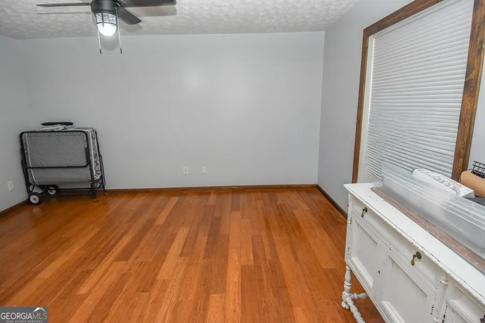 2075 Highway 36 E Milner, GA 30257
