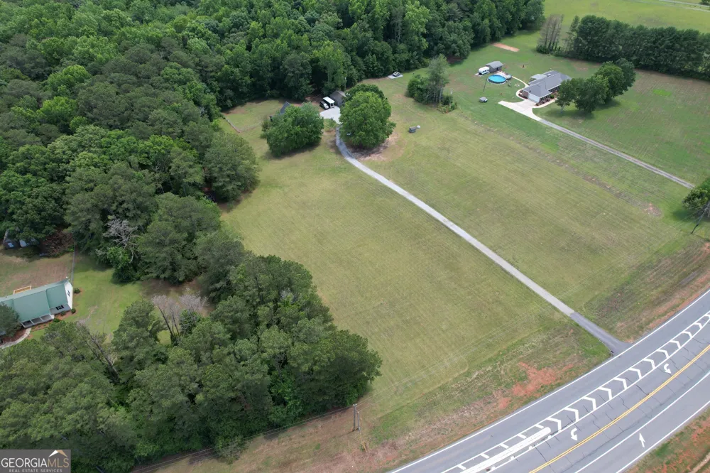 2075 Highway 36 E Milner, GA 30257