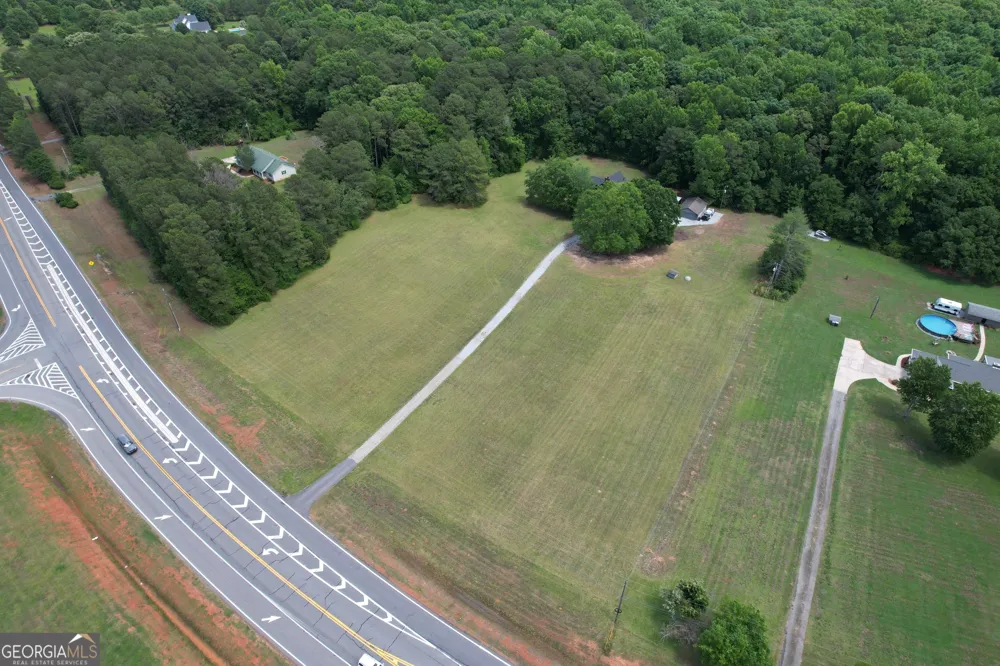 2075 Highway 36 E Milner, GA 30257