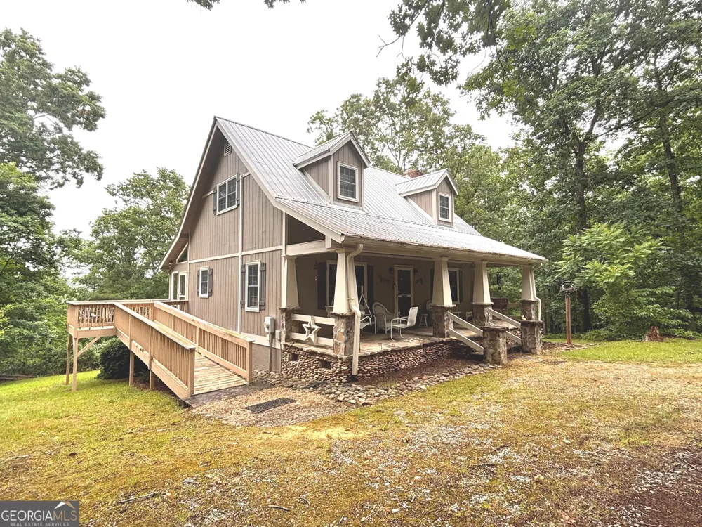 275 River Hill RD Cornelia, GA 30531