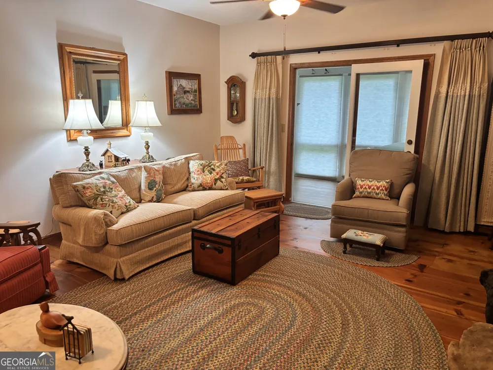 275 River Hill RD Cornelia, GA 30531