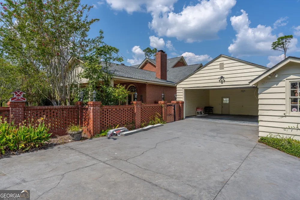 1602 Ward Street EXT W Douglas, GA 31533