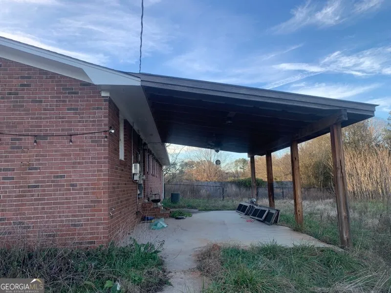 8750 Sandy Cross RD Carnesville, GA 30521