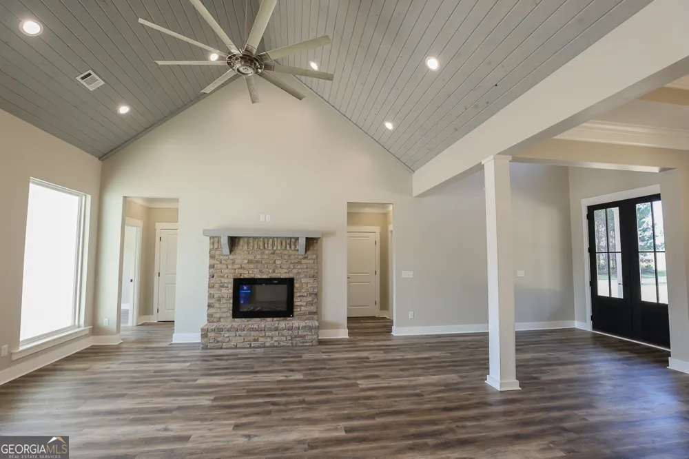 1049 Mccall RD Springfield, GA 31329