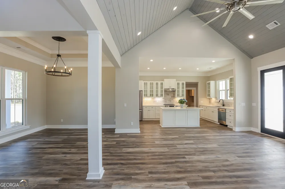 1049 Mccall RD Springfield, GA 31329