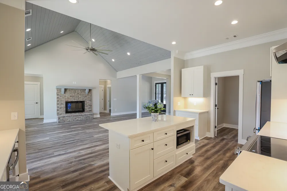 1049 Mccall RD Springfield, GA 31329
