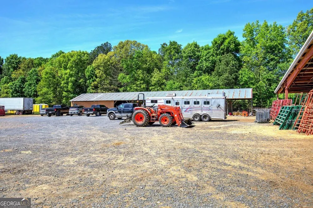 486 County Line RD Resaca, GA 30735