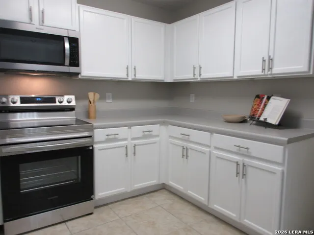 606 Hon Jourdanton, TX 78026