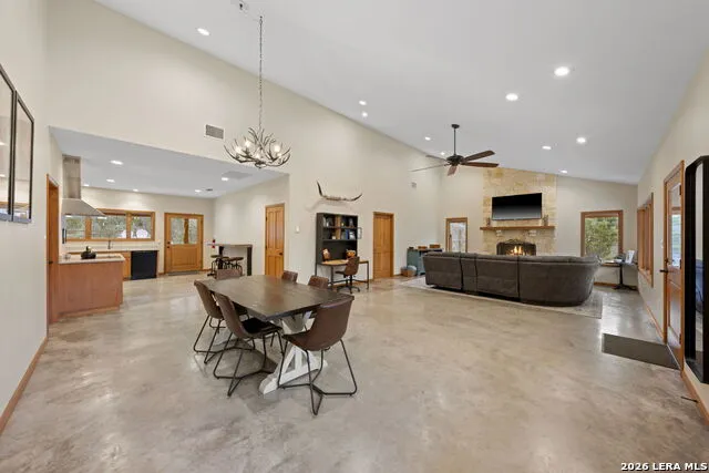 2269 Old Rocksprings Rd Leakey, TX 78873