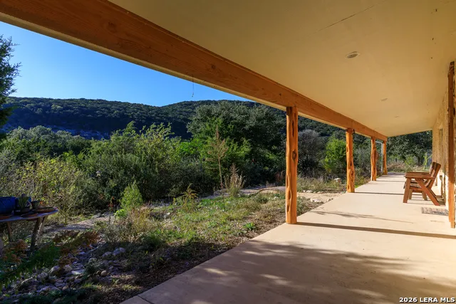 2269 Old Rocksprings Rd Leakey, TX 78873