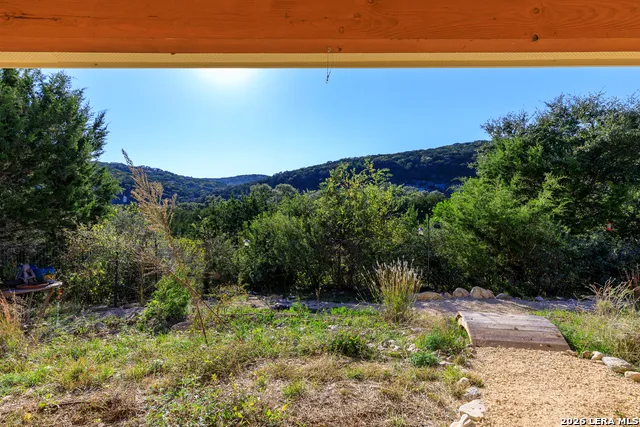 2269 Old Rocksprings Rd Leakey, TX 78873
