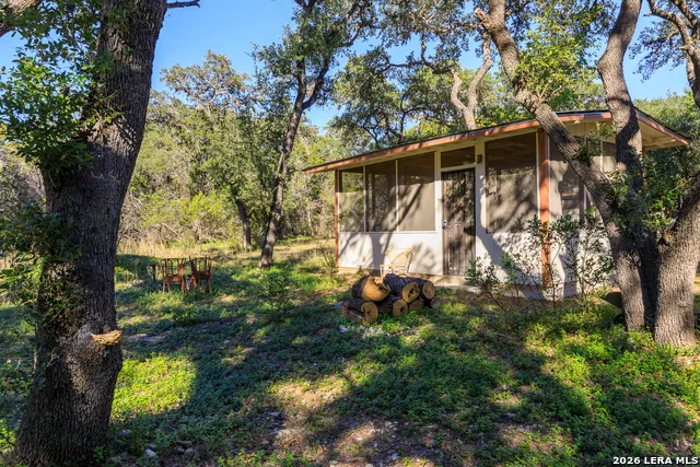 2269 Old Rocksprings Rd Leakey, TX 78873