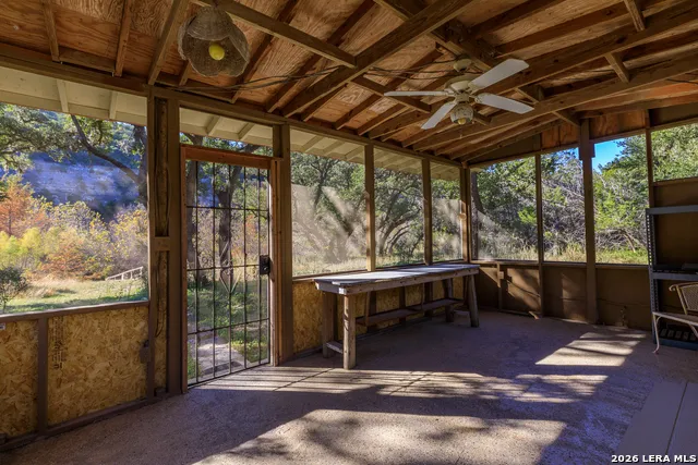 2269 Old Rocksprings Rd Leakey, TX 78873