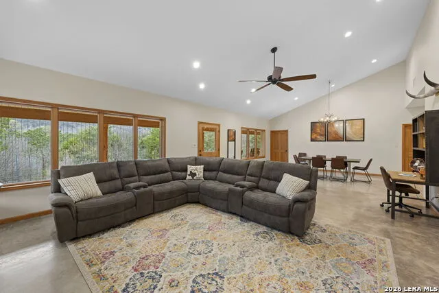 2269 Old Rocksprings Rd Leakey, TX 78873