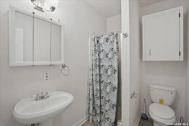 1601 Owens Ave Three Rivers, TX 78071