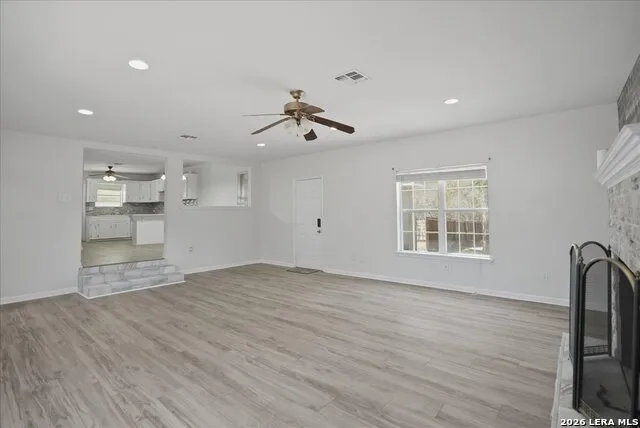 1601 Owens Ave Three Rivers, TX 78071