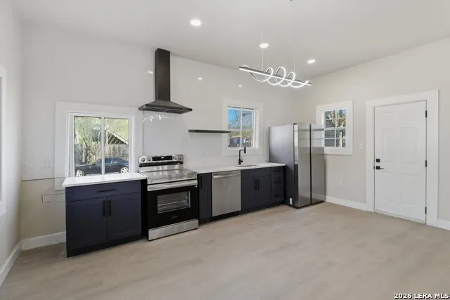 530 E Carson St San Antonio, TX 78208