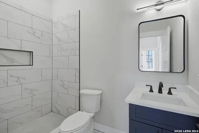 530 E Carson St San Antonio, TX 78208