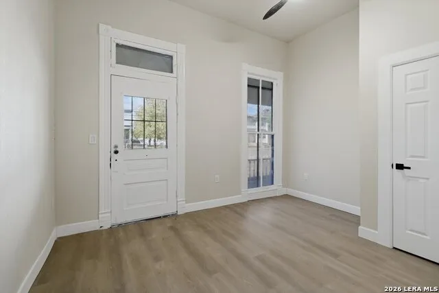 530 E Carson St San Antonio, TX 78208