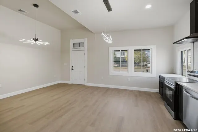 530 E Carson St San Antonio, TX 78208