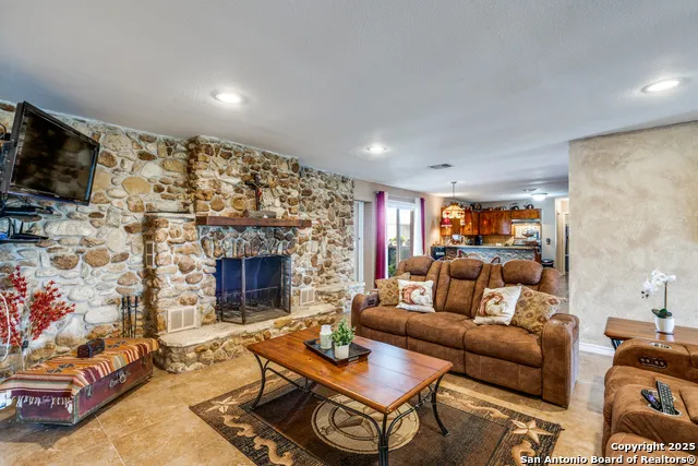 300 County Road 324 Adkins, TX 78101