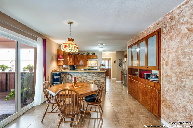 300 County Road 324 Adkins, TX 78101