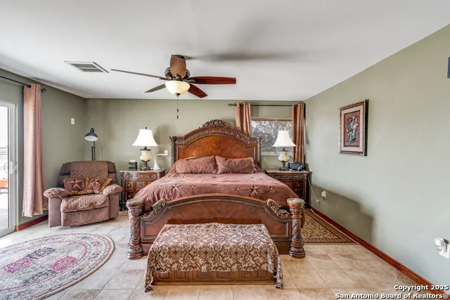 300 County Road 324 Adkins, TX 78101