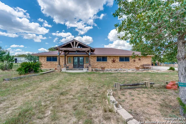 300 County Road 324 Adkins, TX 78101