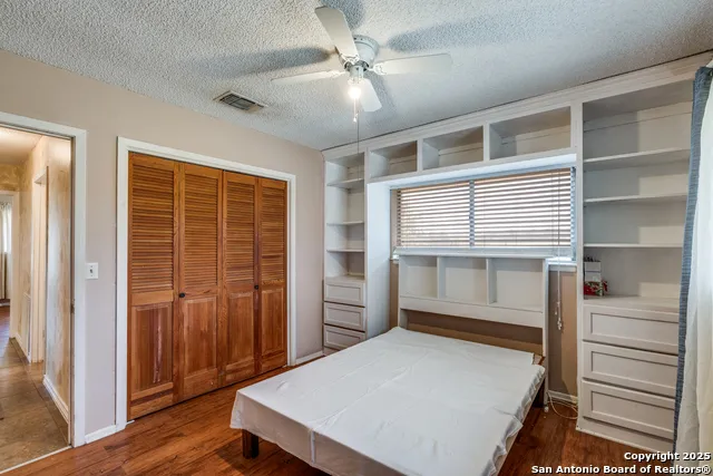 300 County Road 324 Adkins, TX 78101